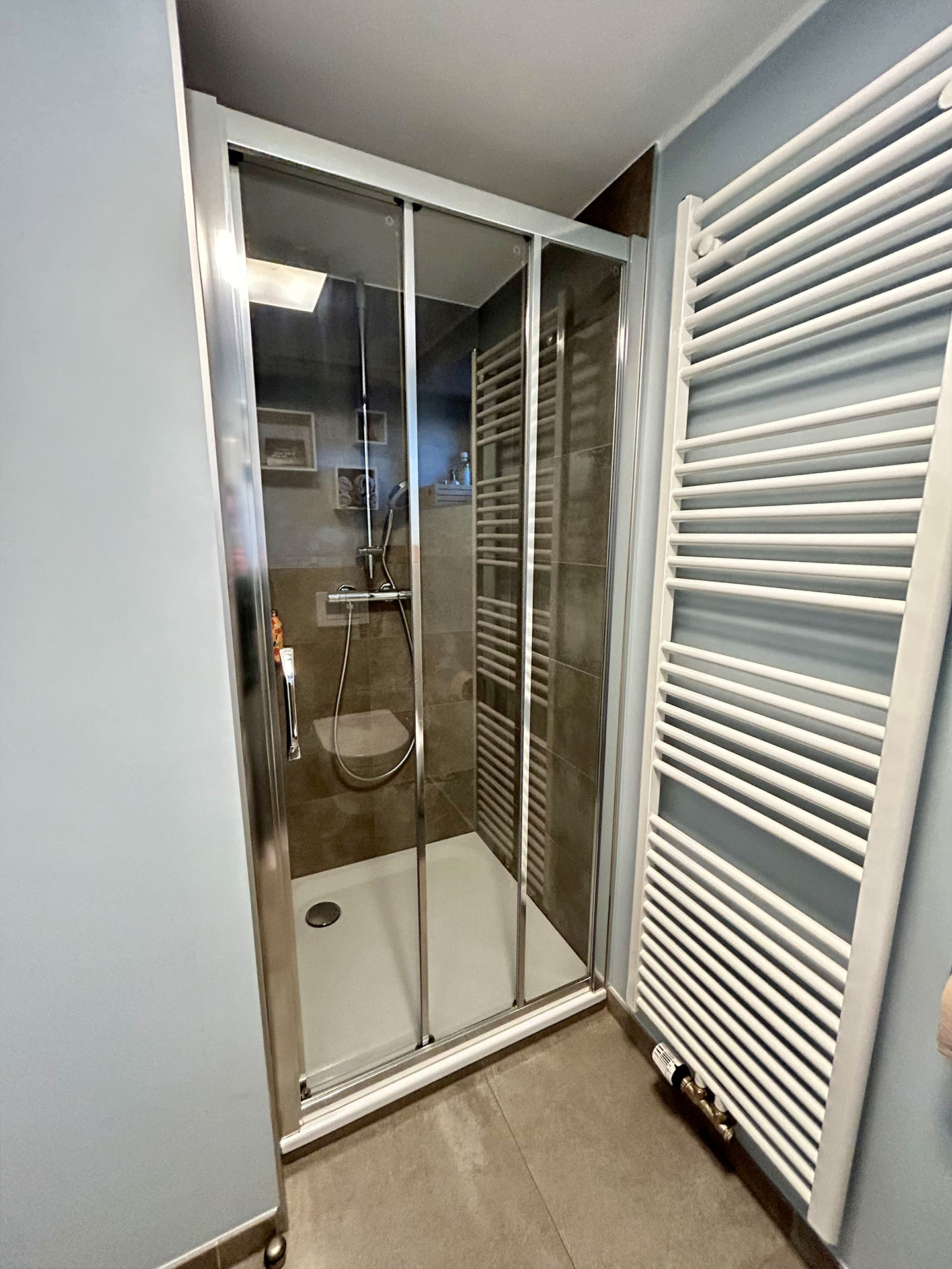 guest-room-luxembourgh-01